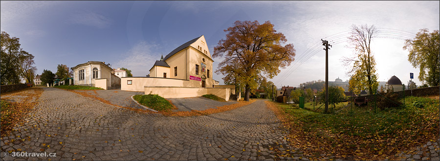 Spustit virtuální prohlídku - Čelní průčelí